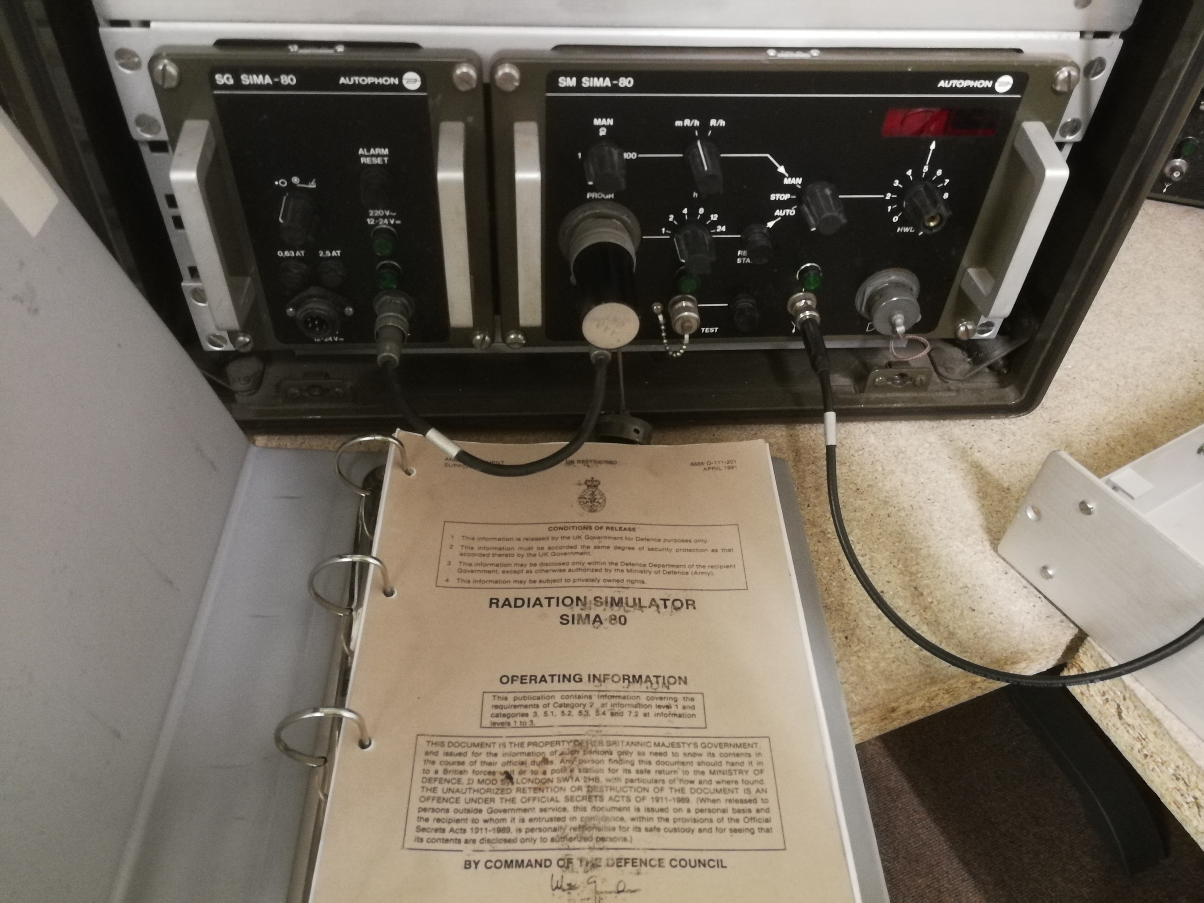 Operating manual for a SG Sima-80 autophon nuclear blast simulator UK army 1980s